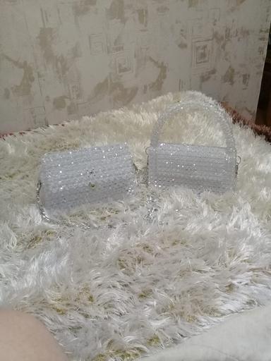 Сумочки из бус,ручная работа.